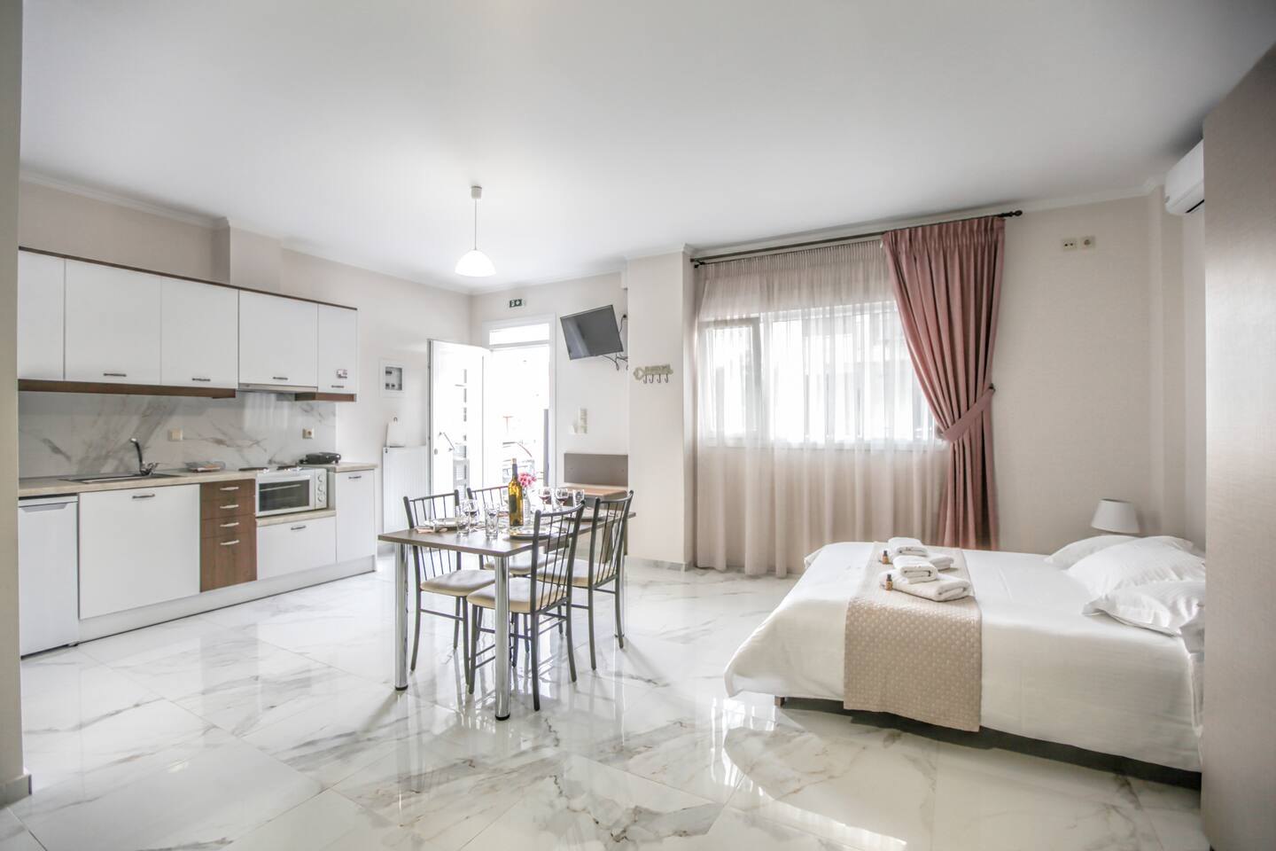 Del Sol Meteora Luxurious Family Suites #1
