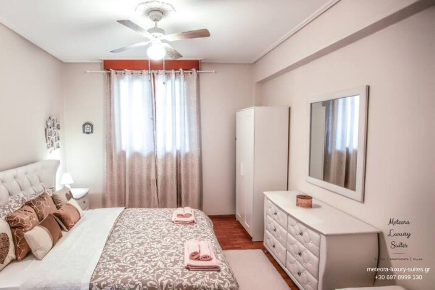 Only yours Meteora Family House 3